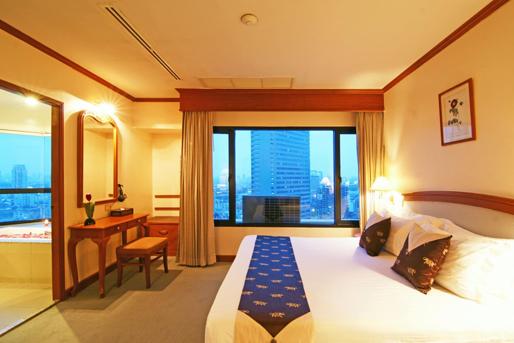 Grand Diamond Suites Hotel Bangkok Zewnętrze zdjęcie